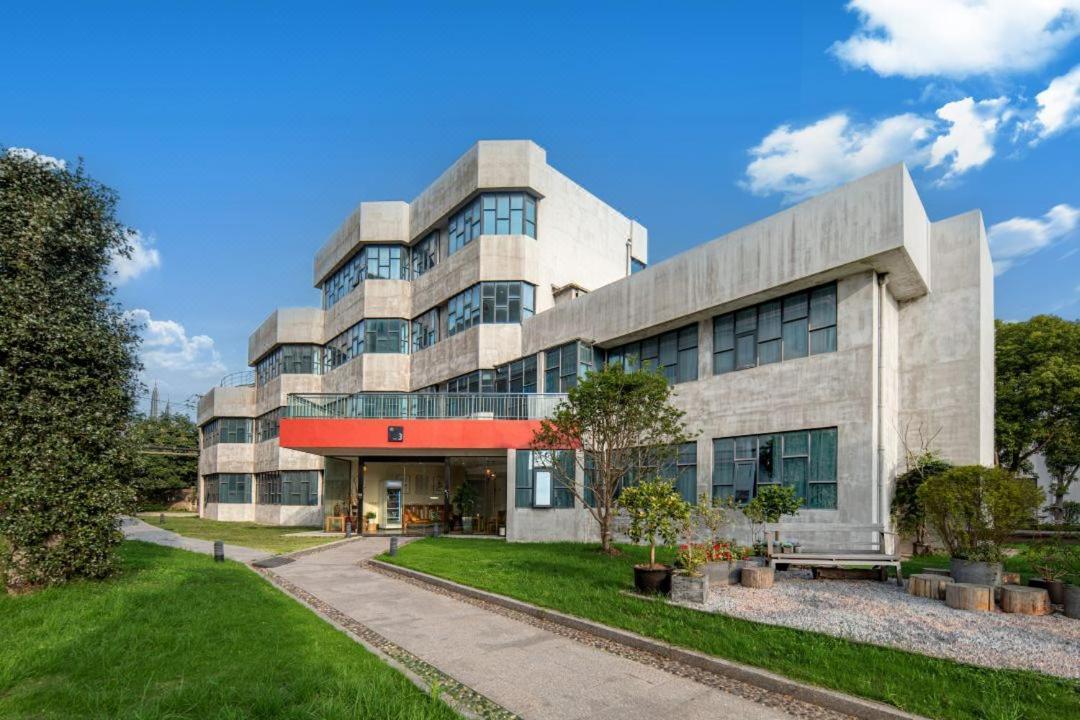 Ramada Encore By Wyndham Pudong Airport 4*