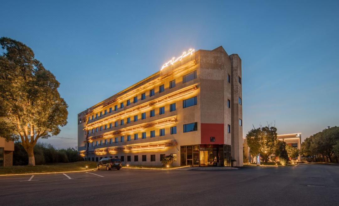 Ramada Encore By Wyndham Pudong Airport Shanghai