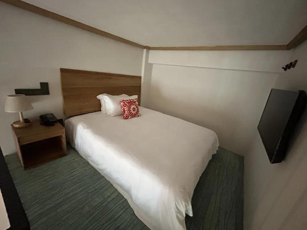 Hotel Ramada Encore By Wyndham Pudong Airport