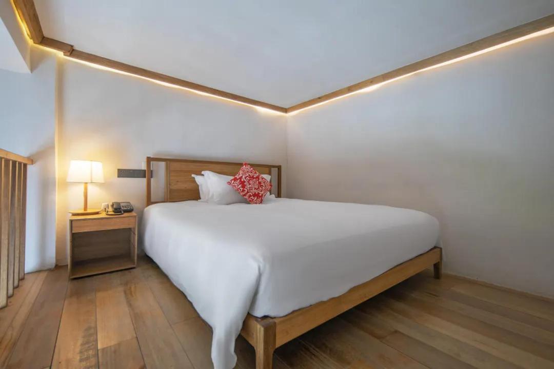 Ramada Encore By Wyndham Pudong Airport Hotel 4*