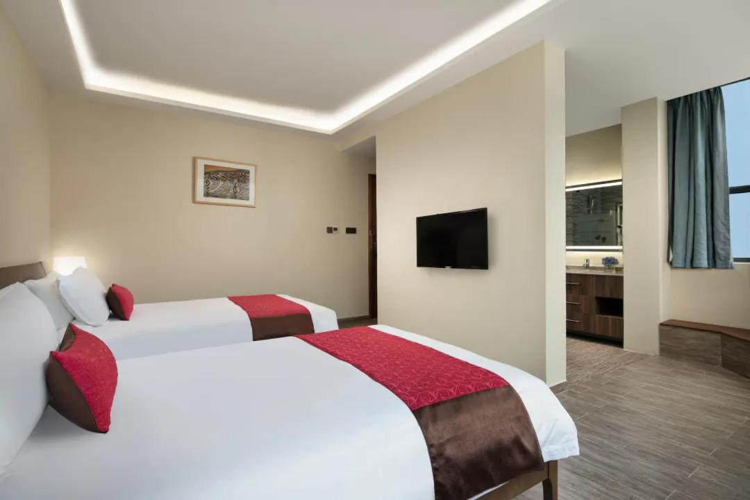 Ramada Encore By Wyndham Pudong Airport 4*